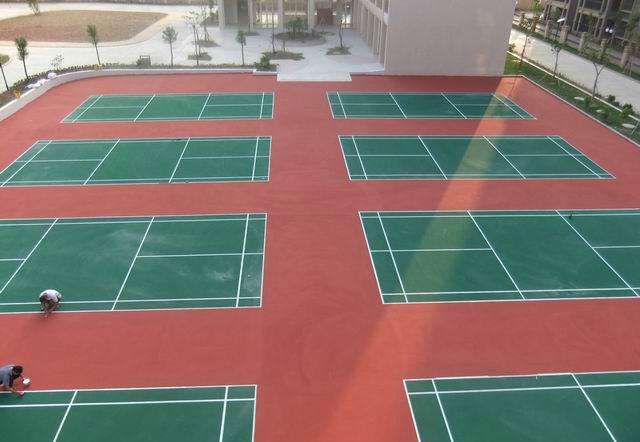 硅PU球场、塑胶颗粒跑道